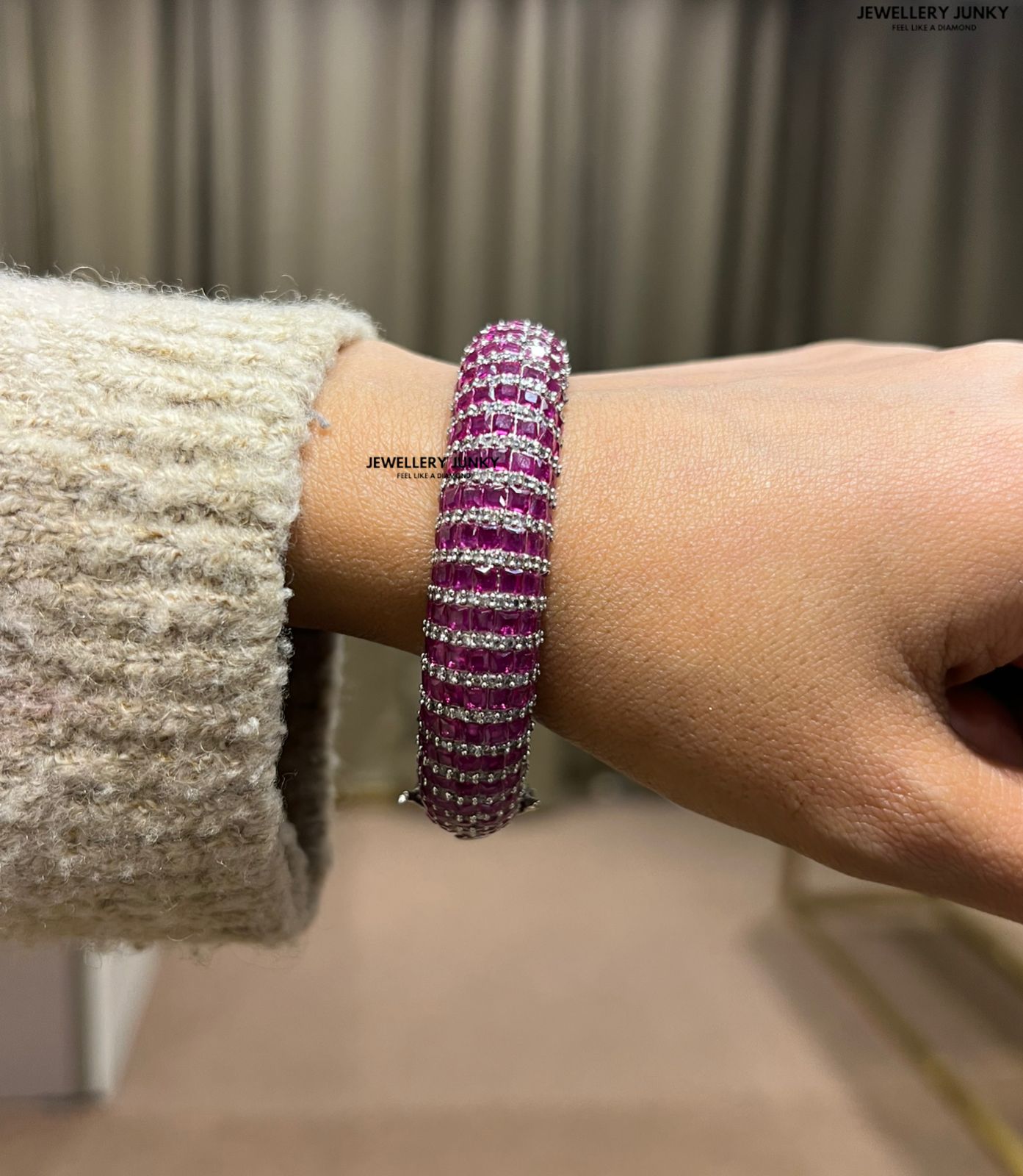 OVIYA DIAMOND BANGLES