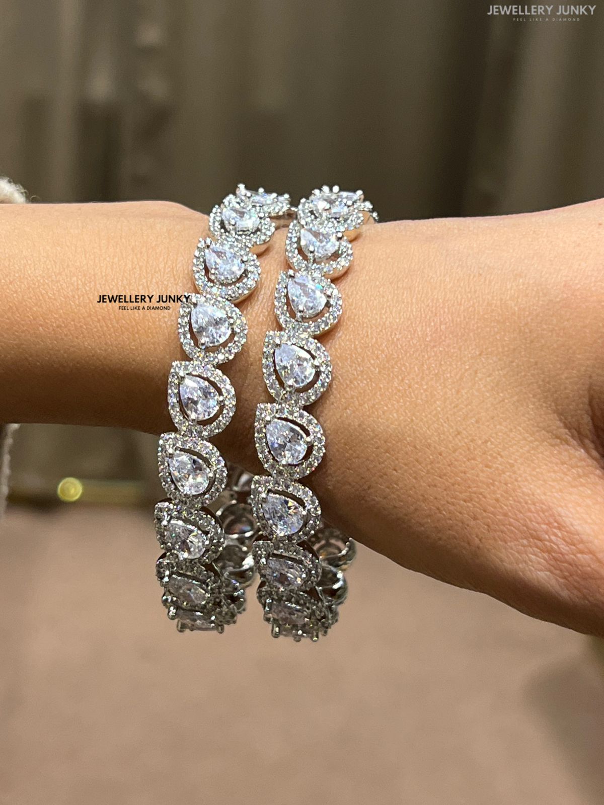 AAVYA DIAMOND BANGLES