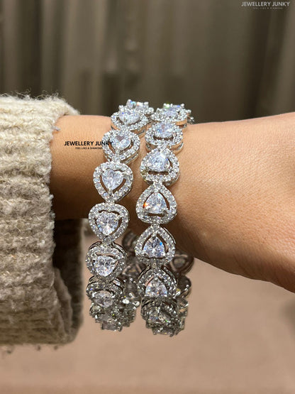 AASHNA DIAMOND BANGLES