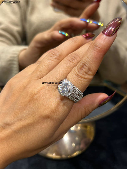 CHAHANA DIAMOND RING