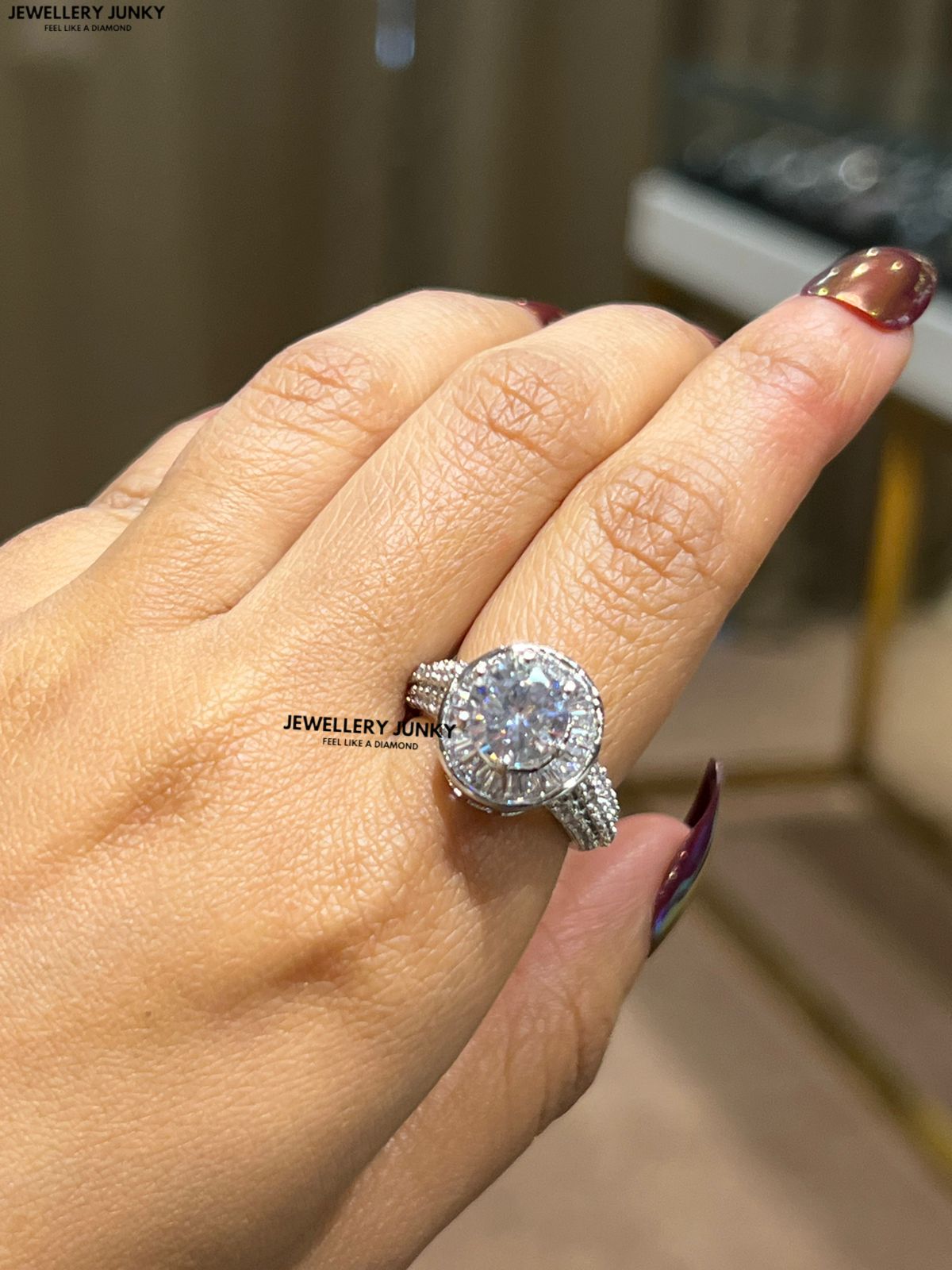 HRIDYANSHI DIAMOND RING