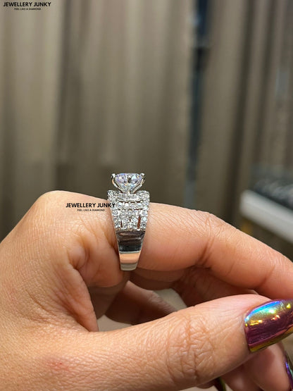 SHANNON DIAMOND RING