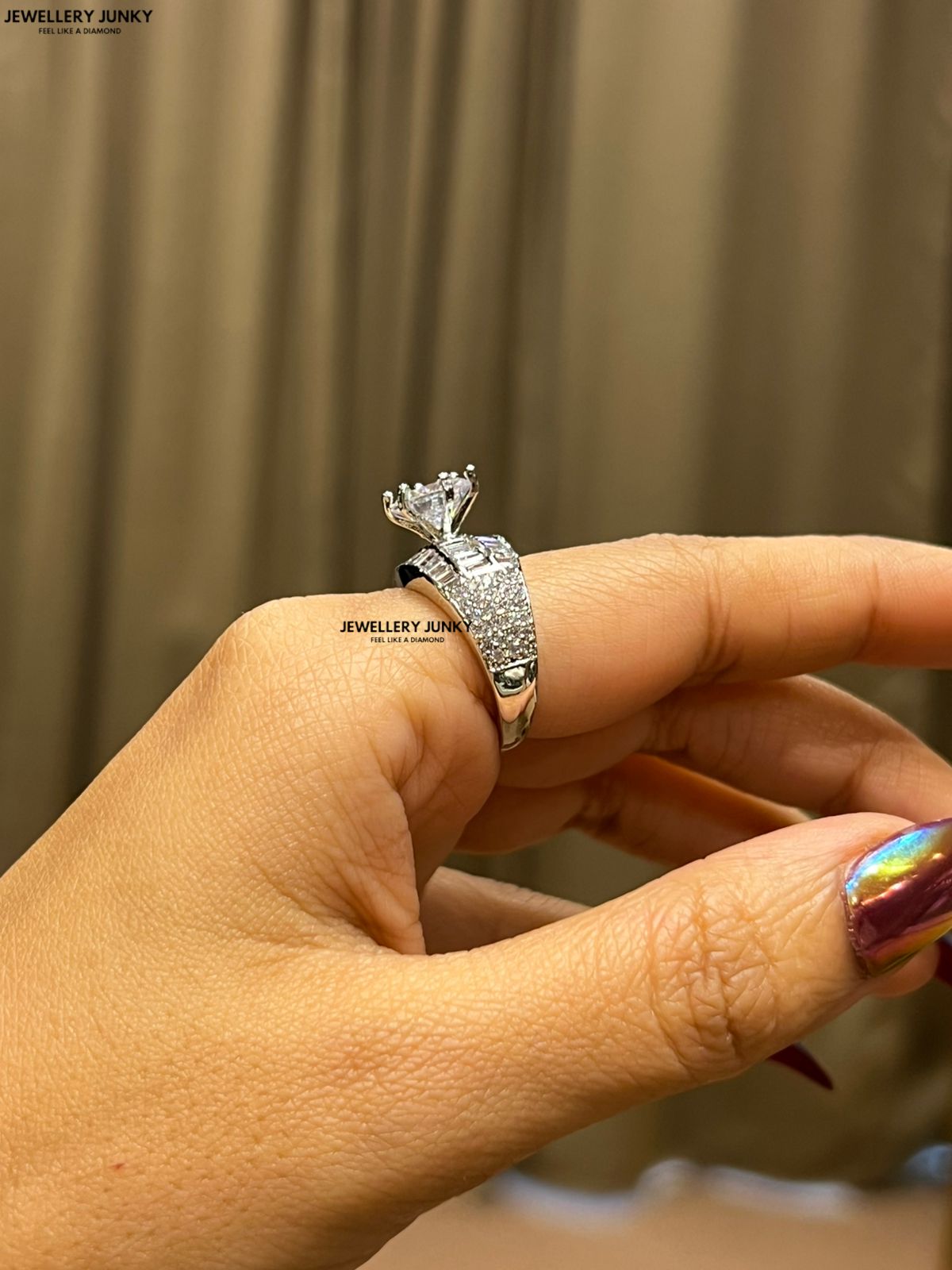 AESHA DIAMOND RING