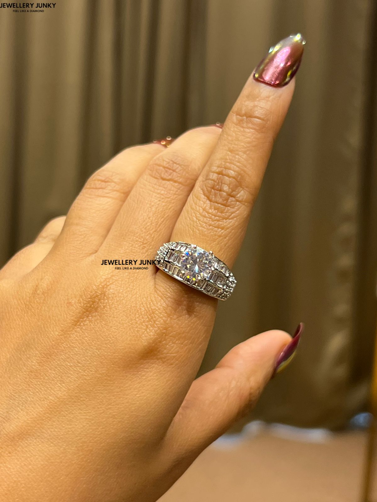 AESHA DIAMOND RING