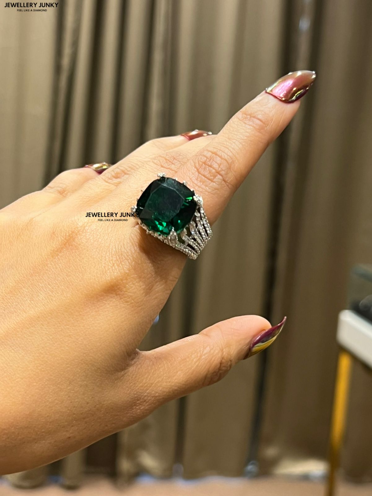 AAPURBA DIAMOND RING