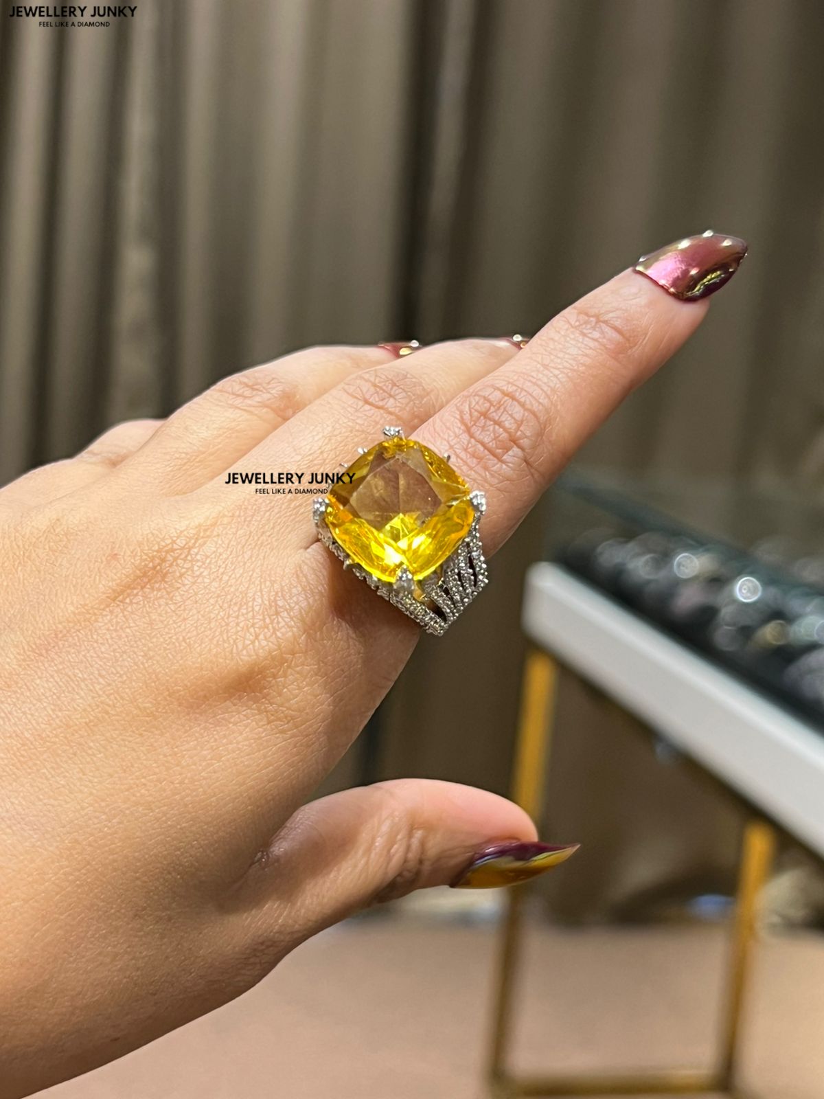 AAPURBA DIAMOND RING