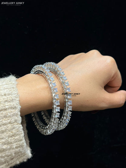 ARUHI DIAMOND BANGLES
