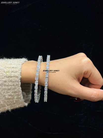 ARUHI DIAMOND BANGLES