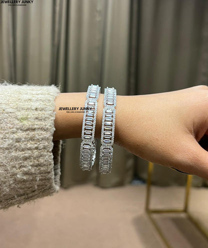 AVIPSA DIAMOND BANGLES