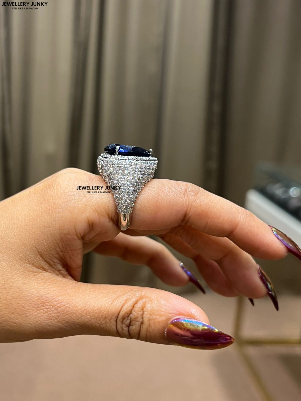 MILA DIAMOND RING