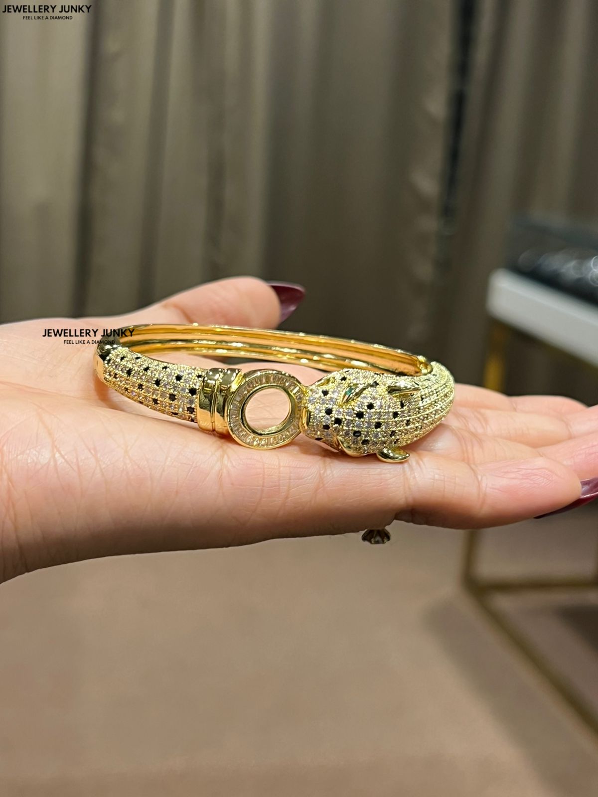 ANJINI DIAMOND BRACELET