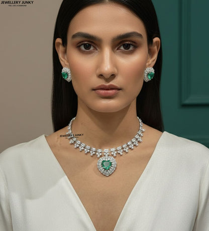 ARPANA DIAMOND NECKLACE