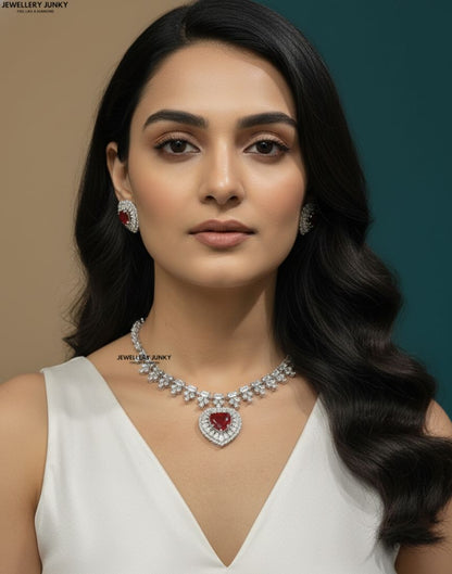 ARPANA DIAMOND NECKLACE