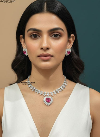 ARPANA DIAMOND NECKLACE