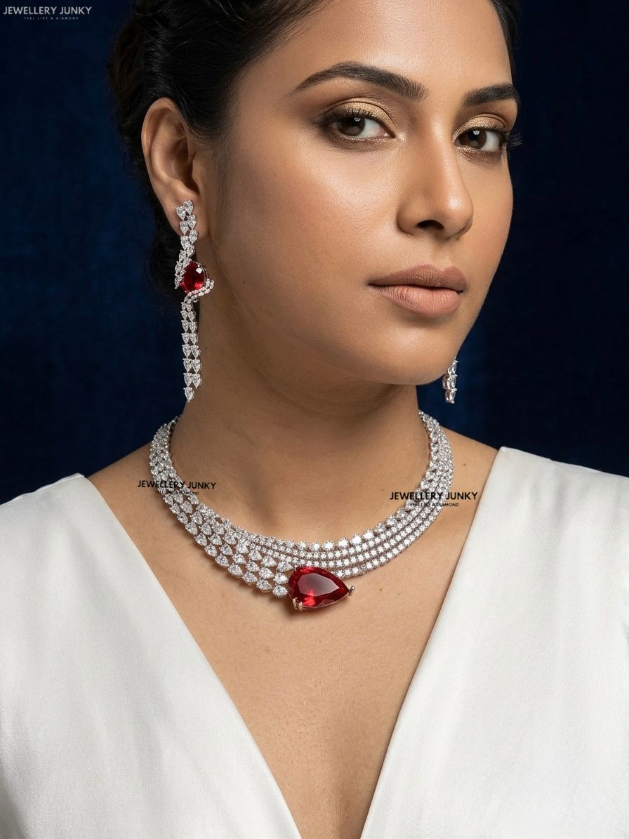 VAANYA DIAMOND NECKLACE