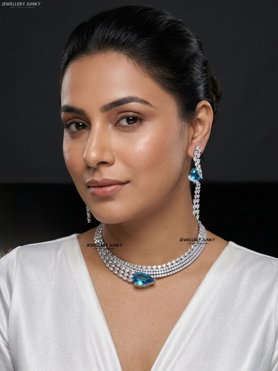 VAANYA DIAMOND NECKLACE
