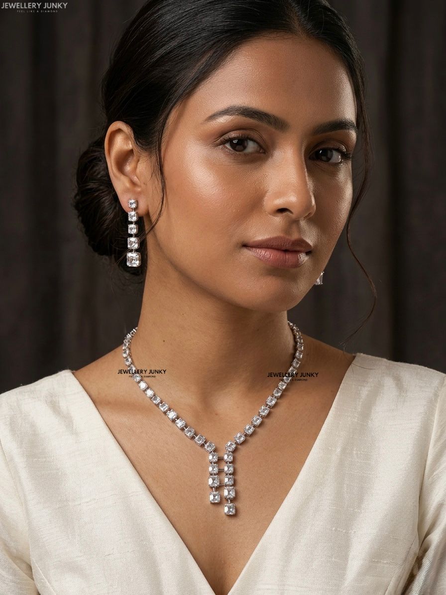 BHUVI DIAMOND NECKLACE