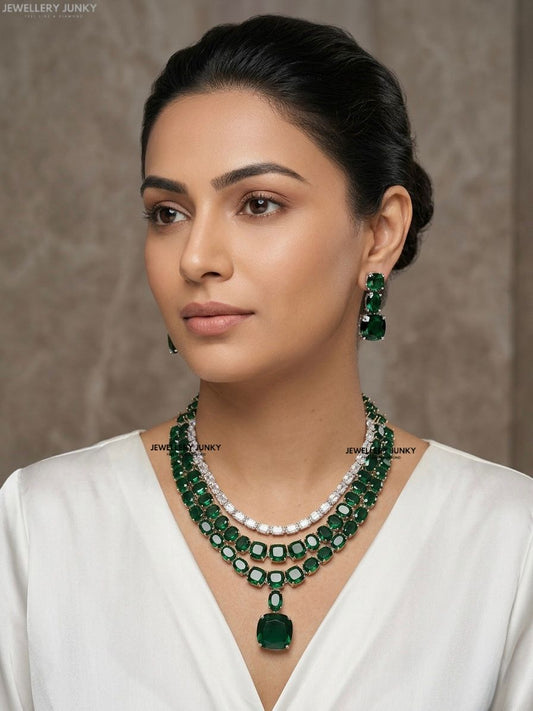 DARIKA DIAMOMD NECKLACE