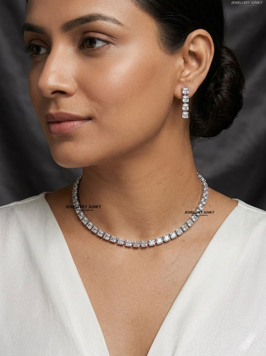 MISHKA DIAMOND NECKLACE