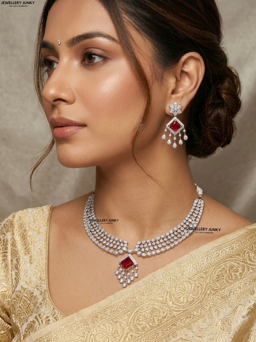 KAMNA DIAMOND NECKLACE