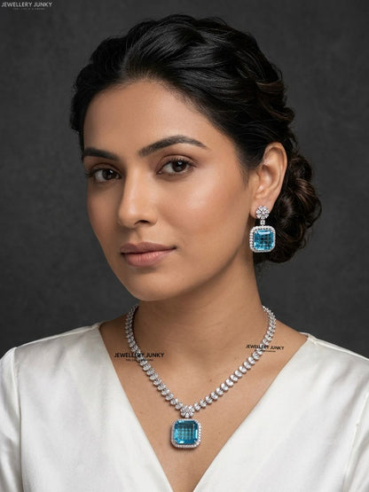 ADWITA DIAOMOND NECKLACE
