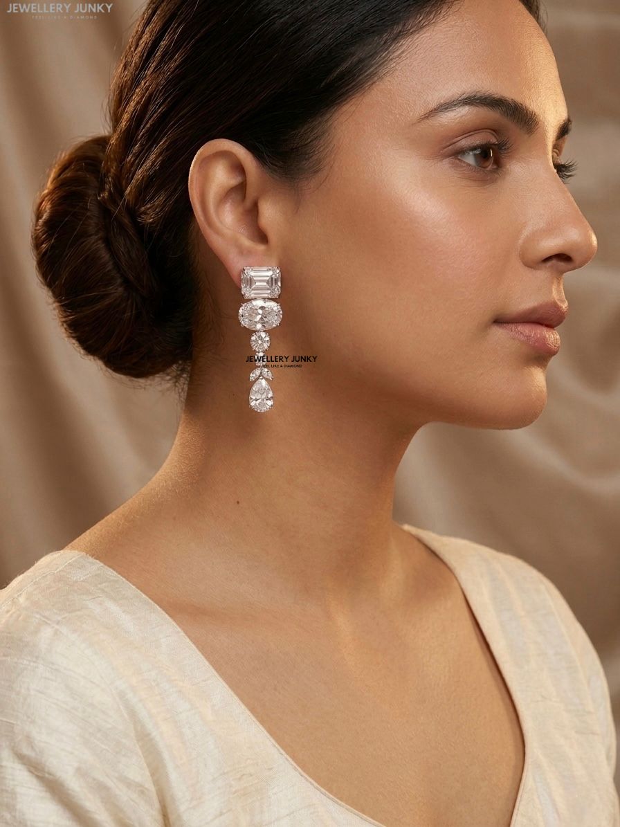 EISHA DIAMOND NECKLACE
