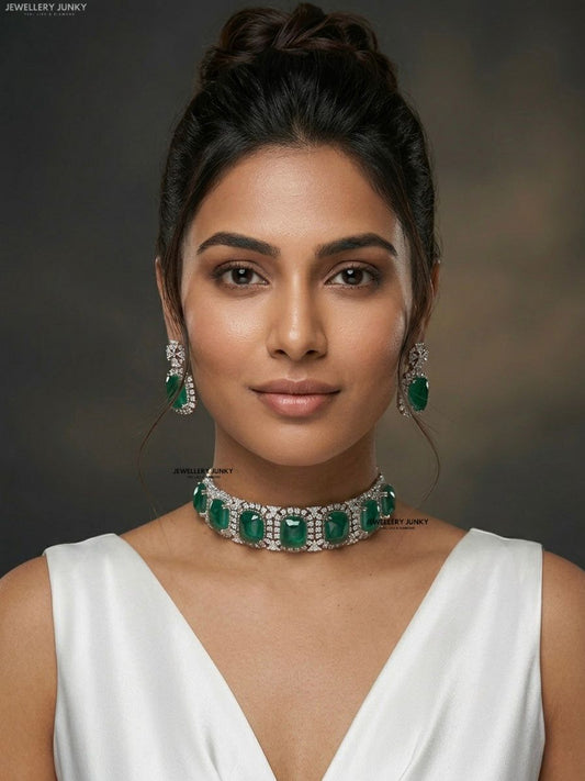 KEYA DIAMOND NECKLACE