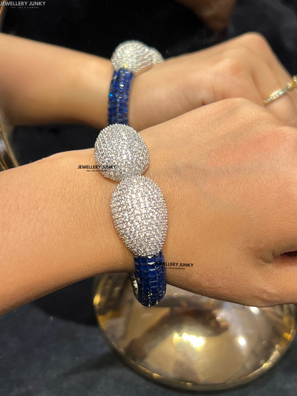 AALAYANA DIAMOND BRAECLET