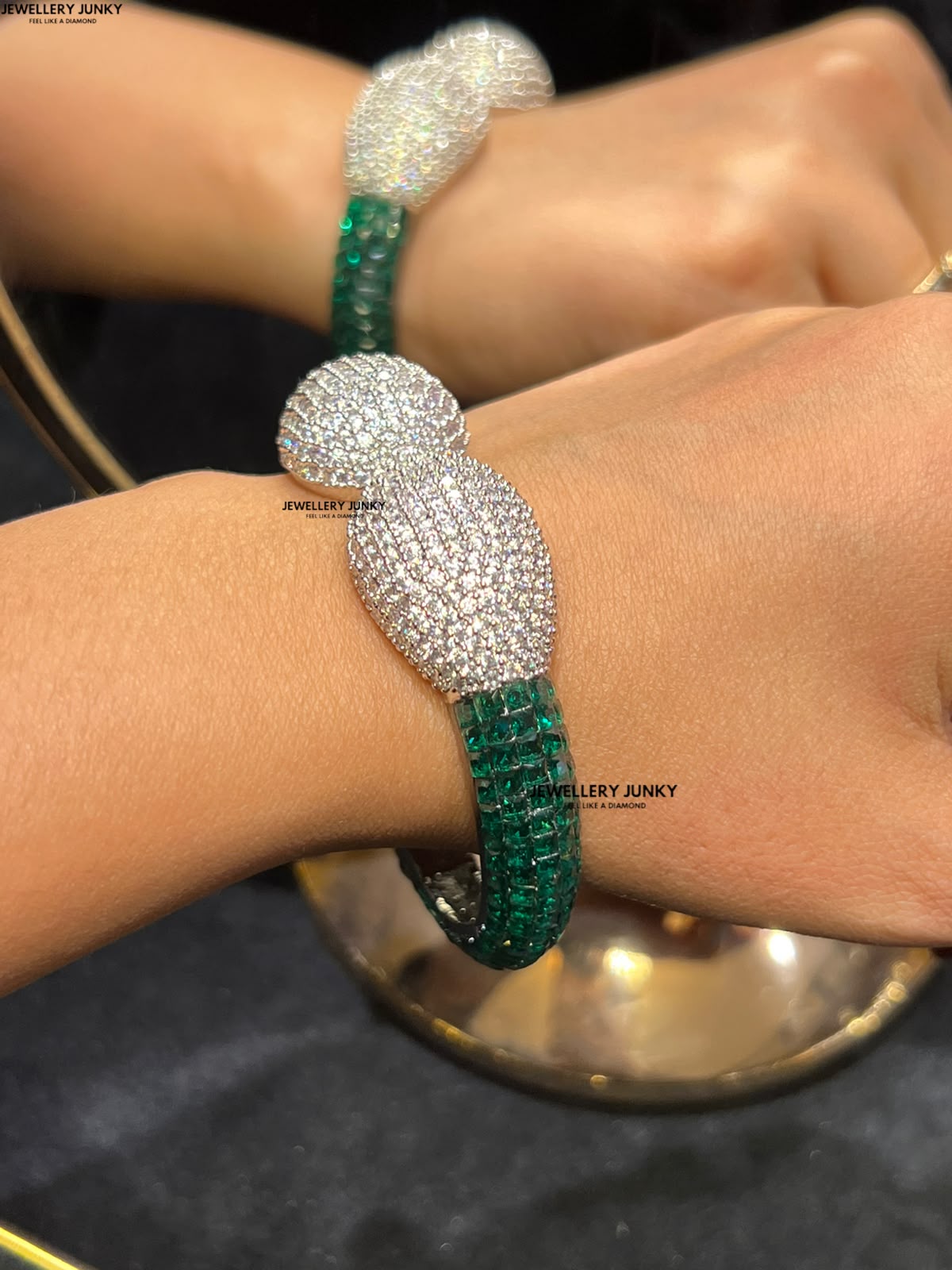 AALAYANA DIAMOND BRAECLET