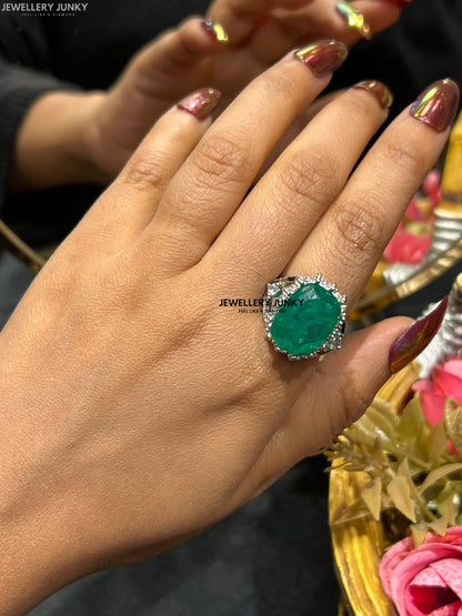 BELA DIAMOND RING
