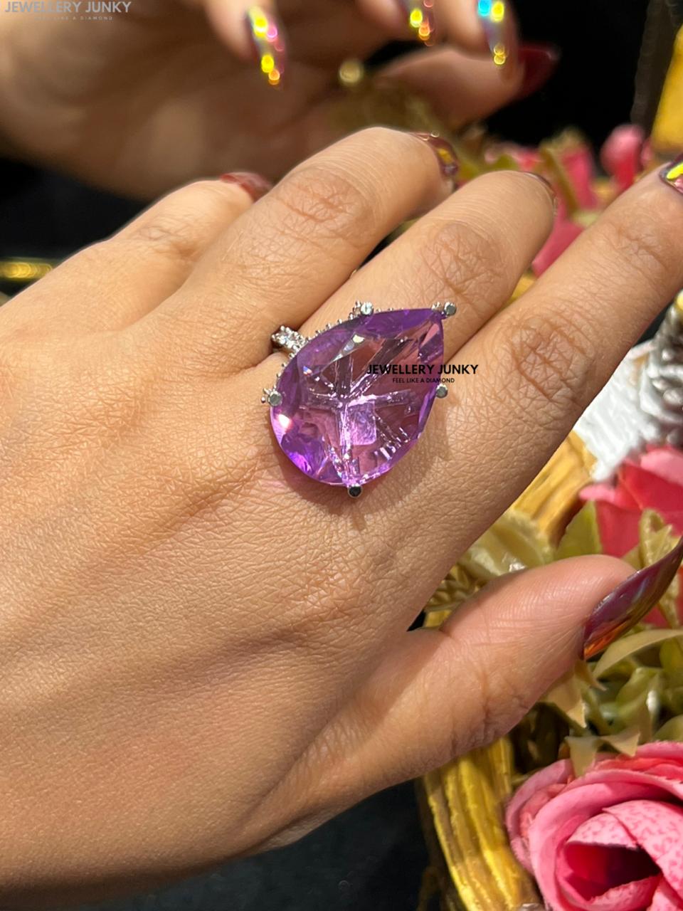 QIANA DIAMOND RING
