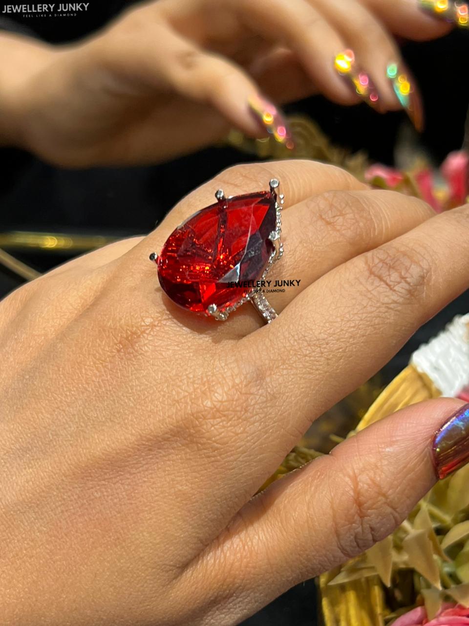 QIANA DIAMOND RING