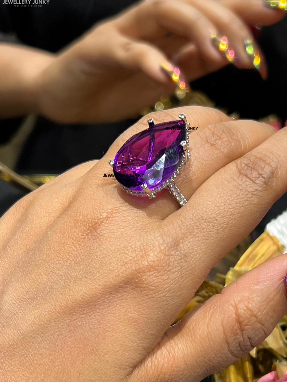 QIANA DIAMOND RING