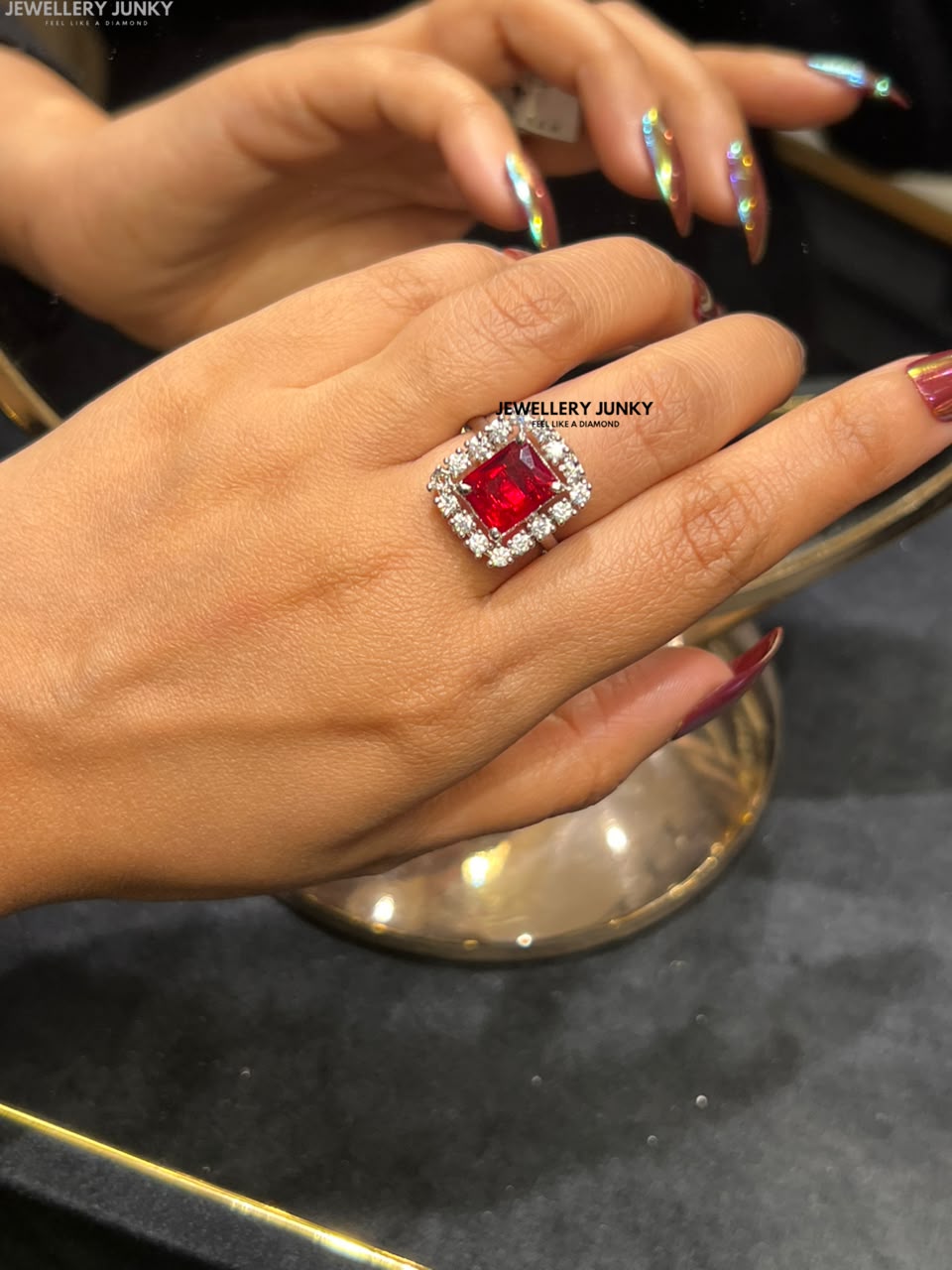 HUSNA DIAMOND RING
