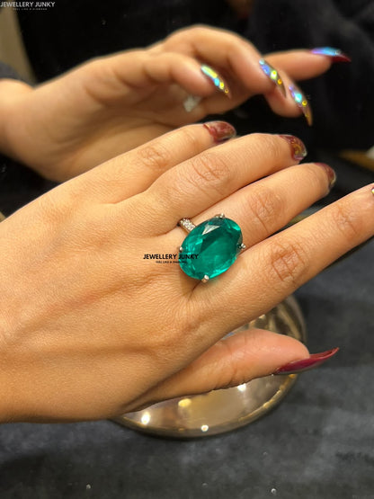 HEMANGI DIAMOND RING