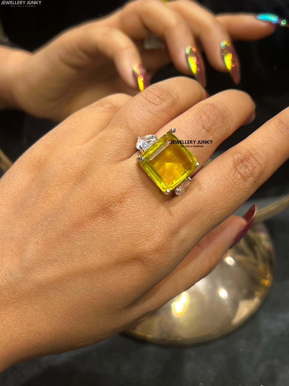 IVANA DIAMOND RING
