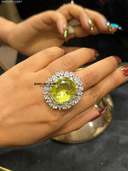 NYRA DIAMOND RING