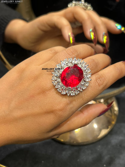 NYRA DIAMOND RING