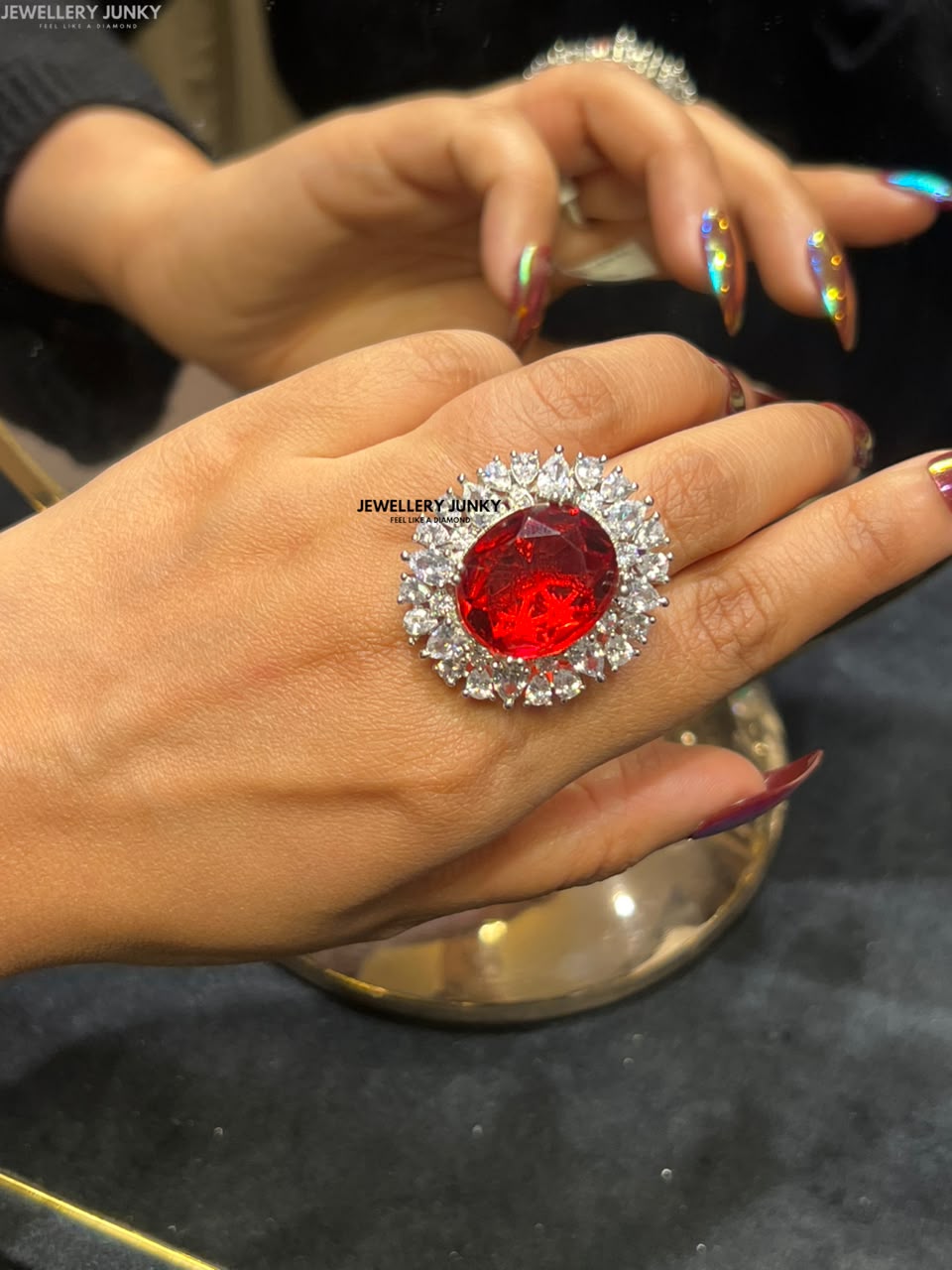 NYRA DIAMOND RING