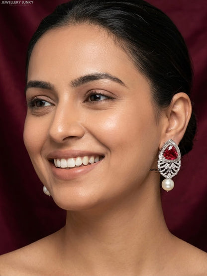 MAISIE DIAMOND STUDS