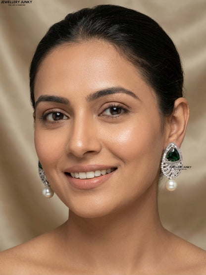 MAISIE DIAMOND STUDS