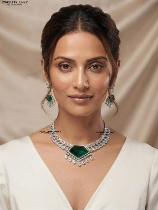 NADIA DIAMOND NECKLACE