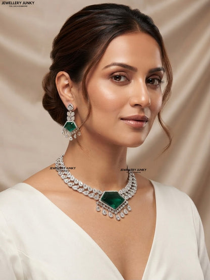 NADIA DIAMOND NECKLACE