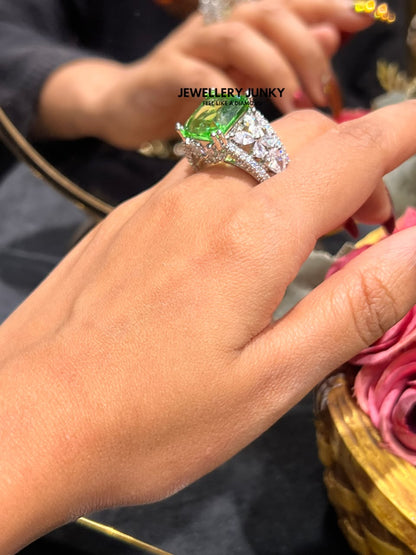 FAYE DIAMOND RING