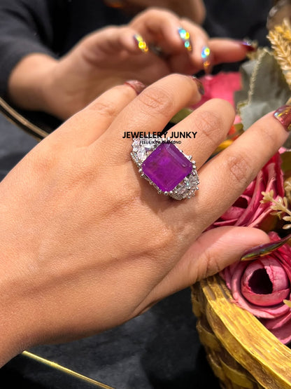FAYE DIAMOND RING