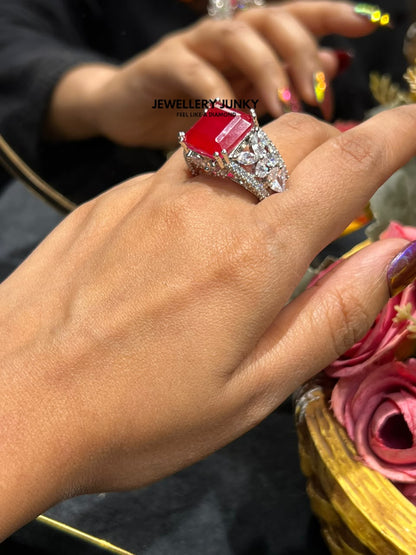 FAYE DIAMOND RING