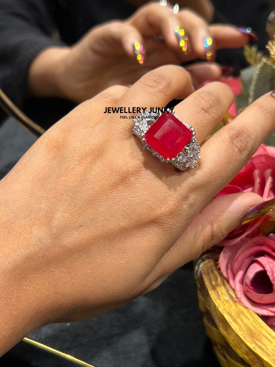 FAYE DIAMOND RING