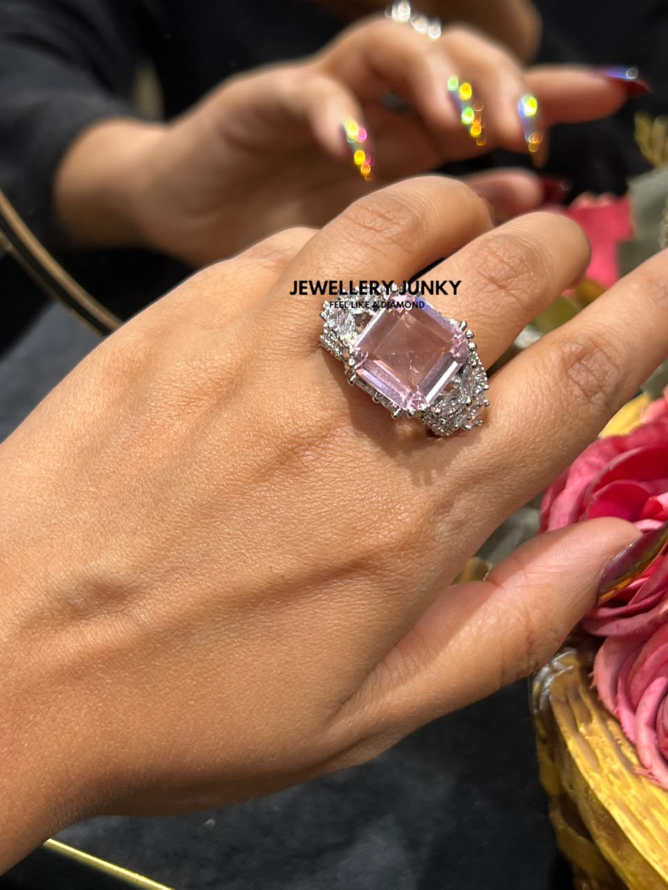 FAYE DIAMOND RING