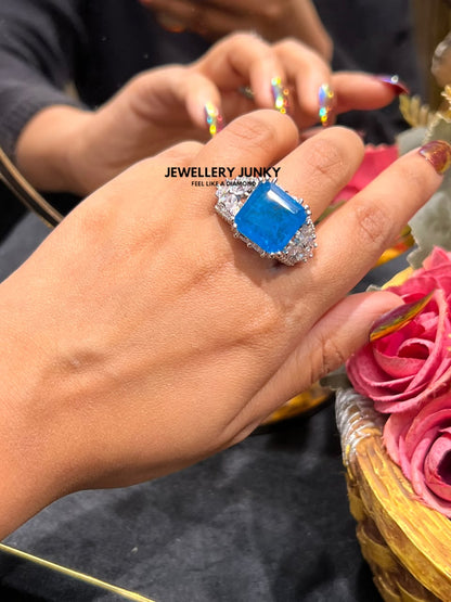 FAYE DIAMOND RING