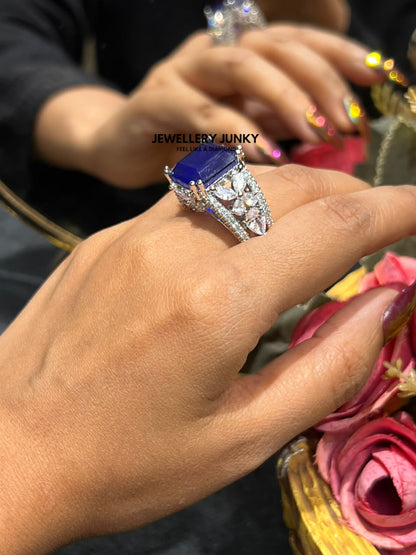 FAYE DIAMOND RING